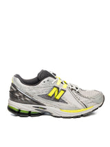 Silver/yellow