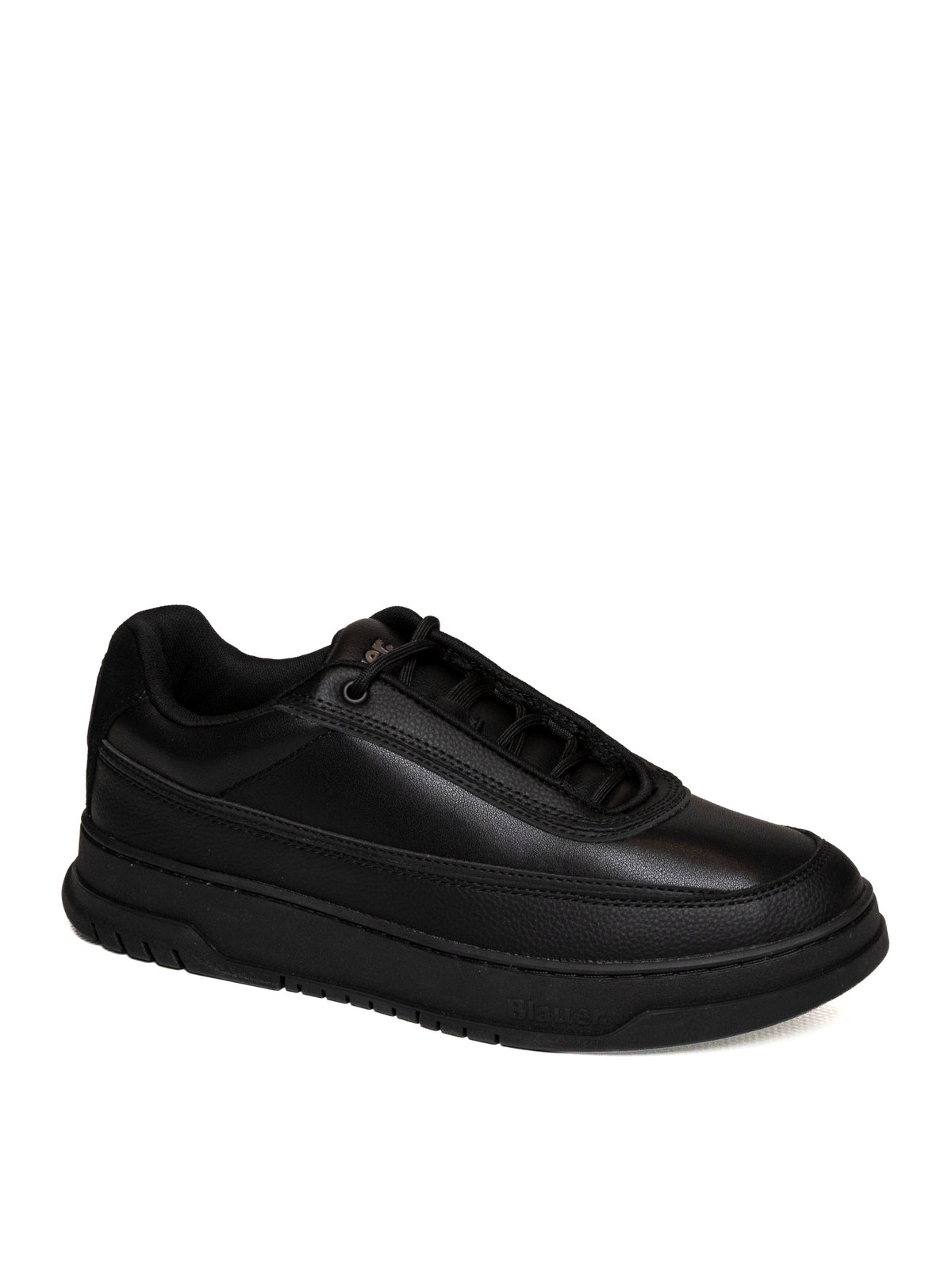 Sneaker bassa in pelle nera Blauer vista tre quarti con punta tonda e allacciatura