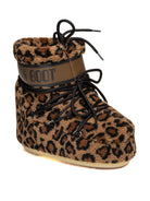 Doposci Icon Low in fleece maculato Moon Boot vista tre quarti anteriore con allacciatura