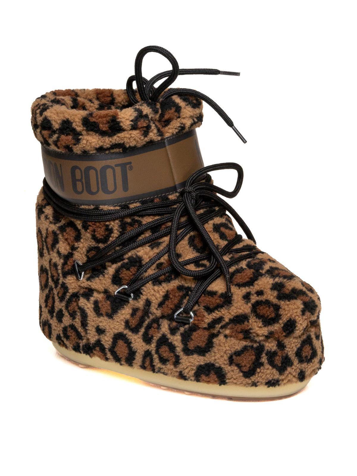 Doposci Icon Low in fleece maculato Moon Boot vista tre quarti anteriore con allacciatura