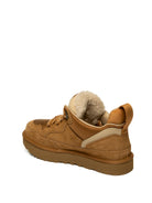 Sneaker Lowmel UGG Chestnut, vista posteriore con tirante al tallone e fodera interna soffice